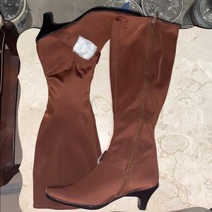 BRAND NEW Bellini Chocolate Brown Boots size 9.5